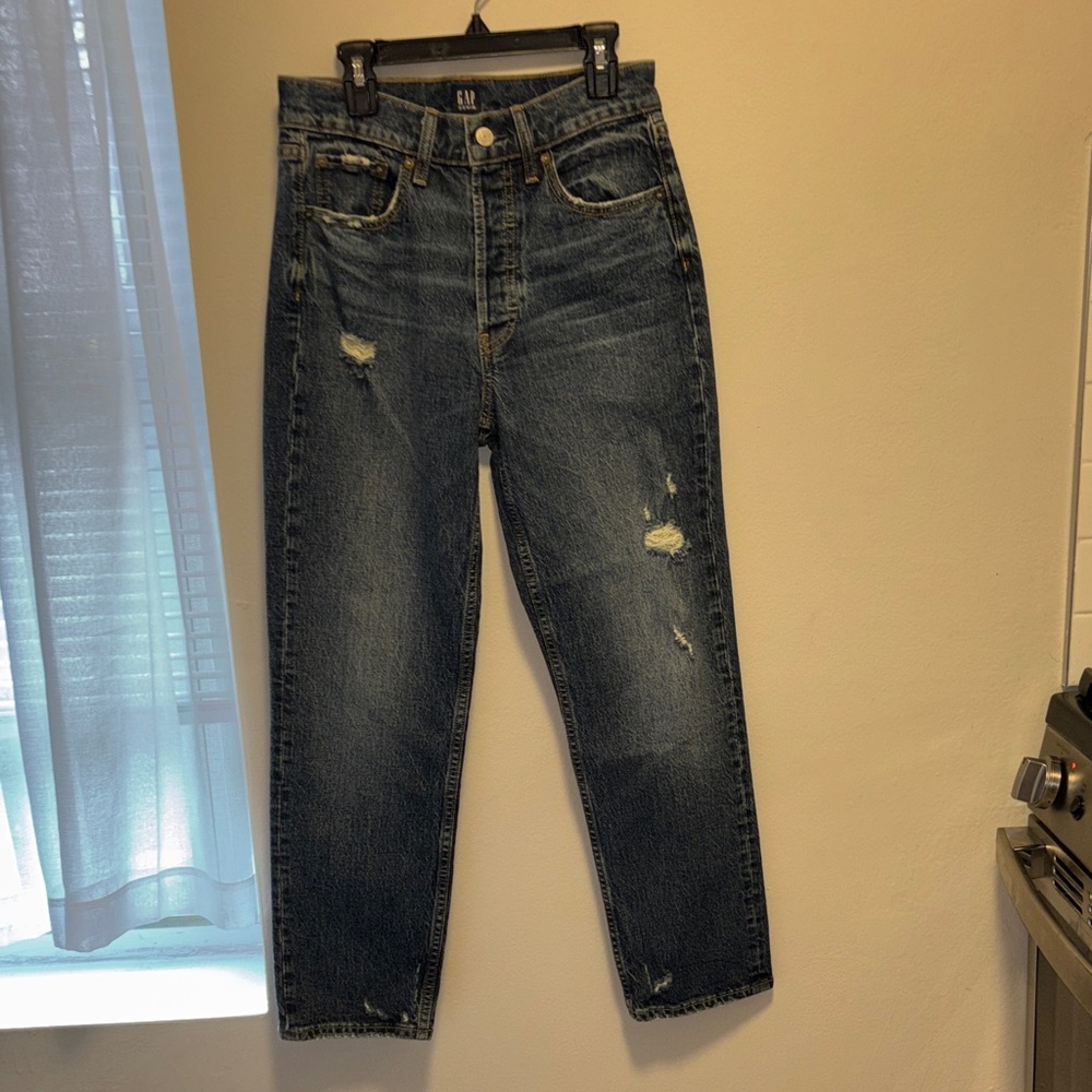 Women's Straight Leg Distressed Denim Jeans
